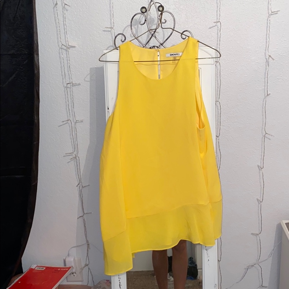 DKNY beautiful yellow blouse large!
